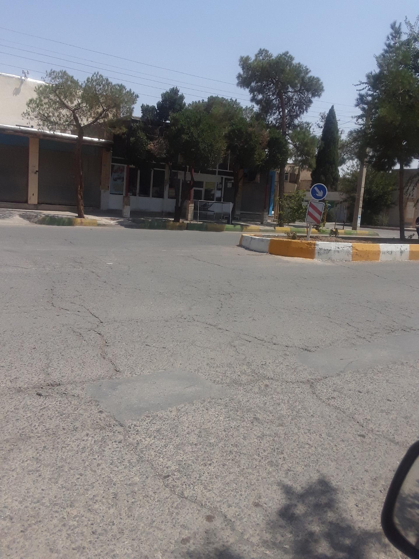 عکس نانوایی مومنی