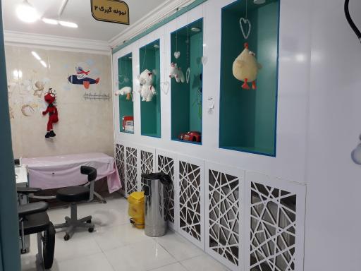 عکس آزمایشگاه مهرگان