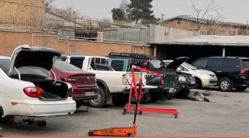 عکس تعمیرگاه و امداد جاده ای شبانه روزی با لوازم یدکی