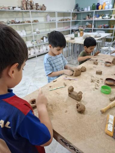 عکس آموزشگاه سفال و سرامیک خاکاب