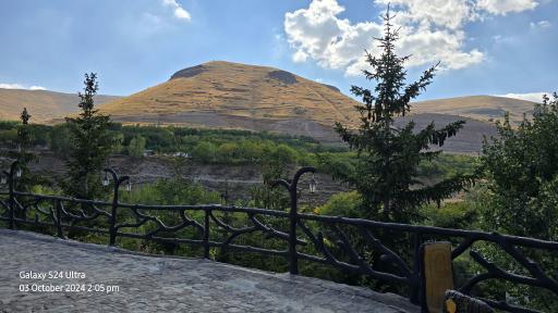 عکس هتل صخره ای لاله کندوان