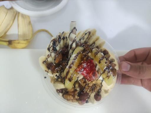 کافه بستنی مادر 