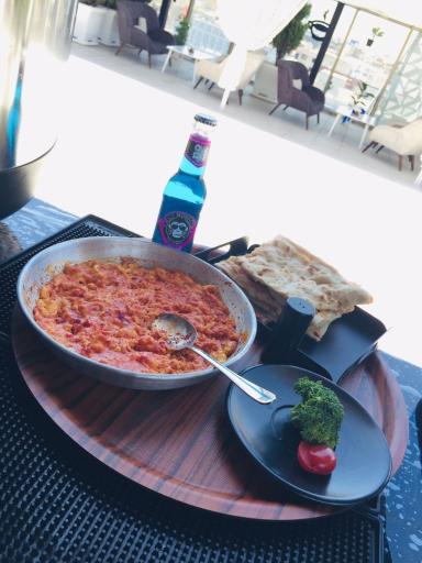 عکس کافه آوا