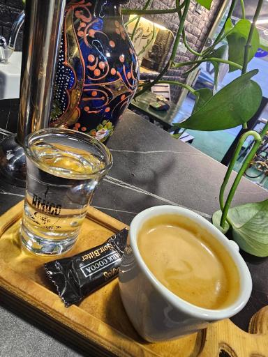 عکس کافه شیروانا 