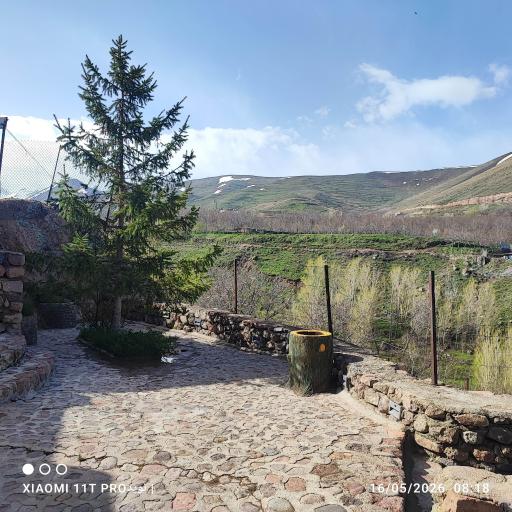 عکس هتل صخره ای لاله کندوان