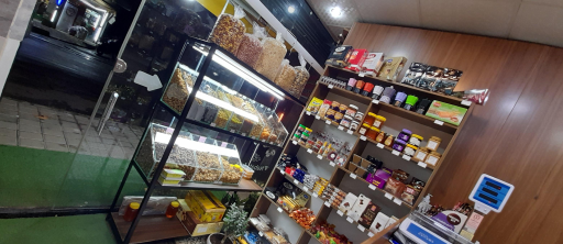 عکس آجیل و خشکبار نبات رشت