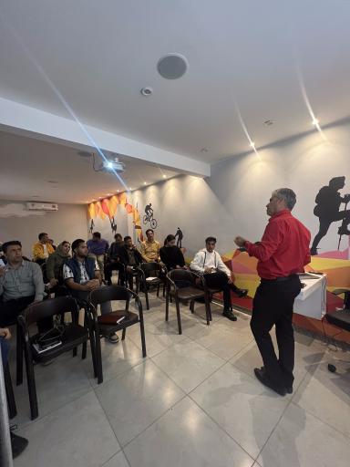 عکس موسسه پرستوی طلایی