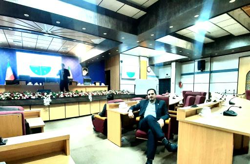 عکس استانداری قم