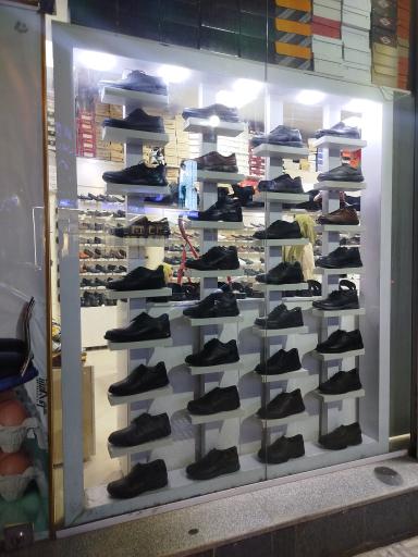 عکس کفش طبی محمد