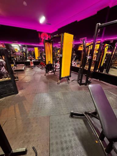 عکس باشگاه بدنسازی ستارگان