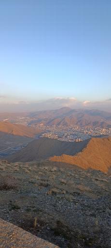 عکس قله ۱۲۵ و پناهگاه کوهنورد