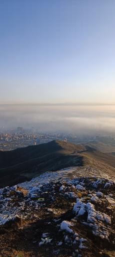 عکس قله ۱۲۵ و پناهگاه کوهنورد