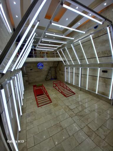 عکس تشخیص رنگ خودرو قائم