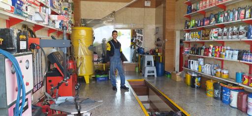 عکس تعویض روغن پاسارگاد