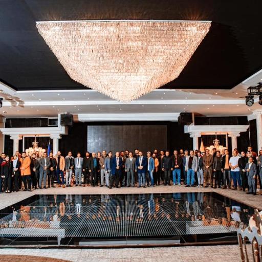 عکس تابلو سازی و فروش ملزومات تابلو ققنوس