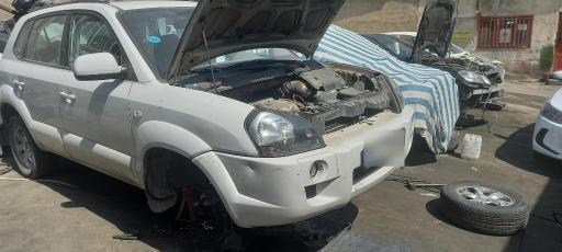 عکس تعمیرگاه انیسی