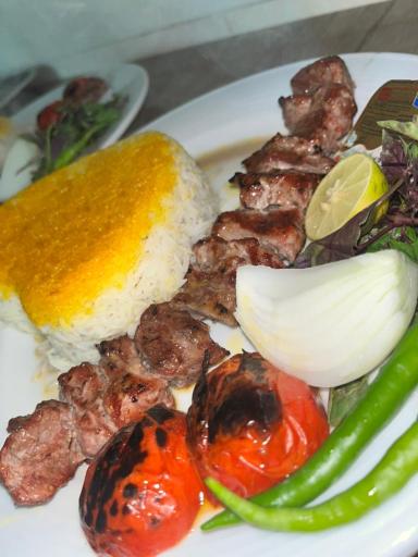 عکس رستوران گیلان جان