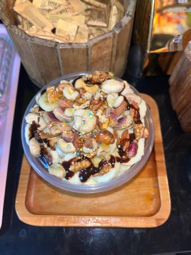 عکس کافه تلخ و شیرین