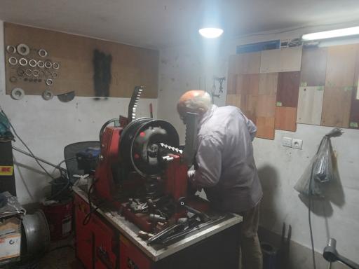 عکس تعمیرات رینگ های سواری حسین