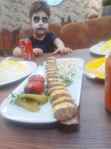 عکس باغچه رستوران مزرعه