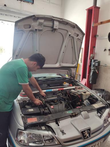 عکس تعمیرگاه بابایی