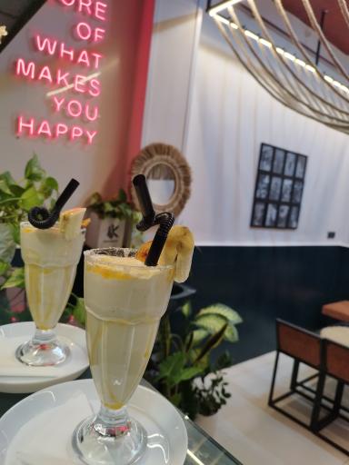 عکس کافی شاپ آمور