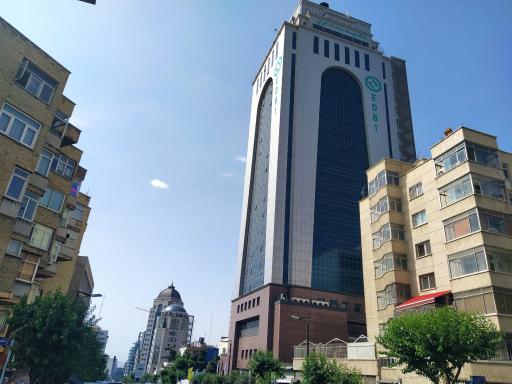 عکس ساختمان مرکزی بانک توسعه صادرات ایران