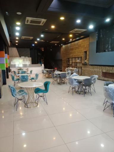 عکس بستنی سنتی امیر رادکان