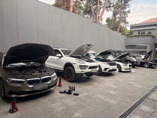 عکس تعمیرگاه بنزسعید
