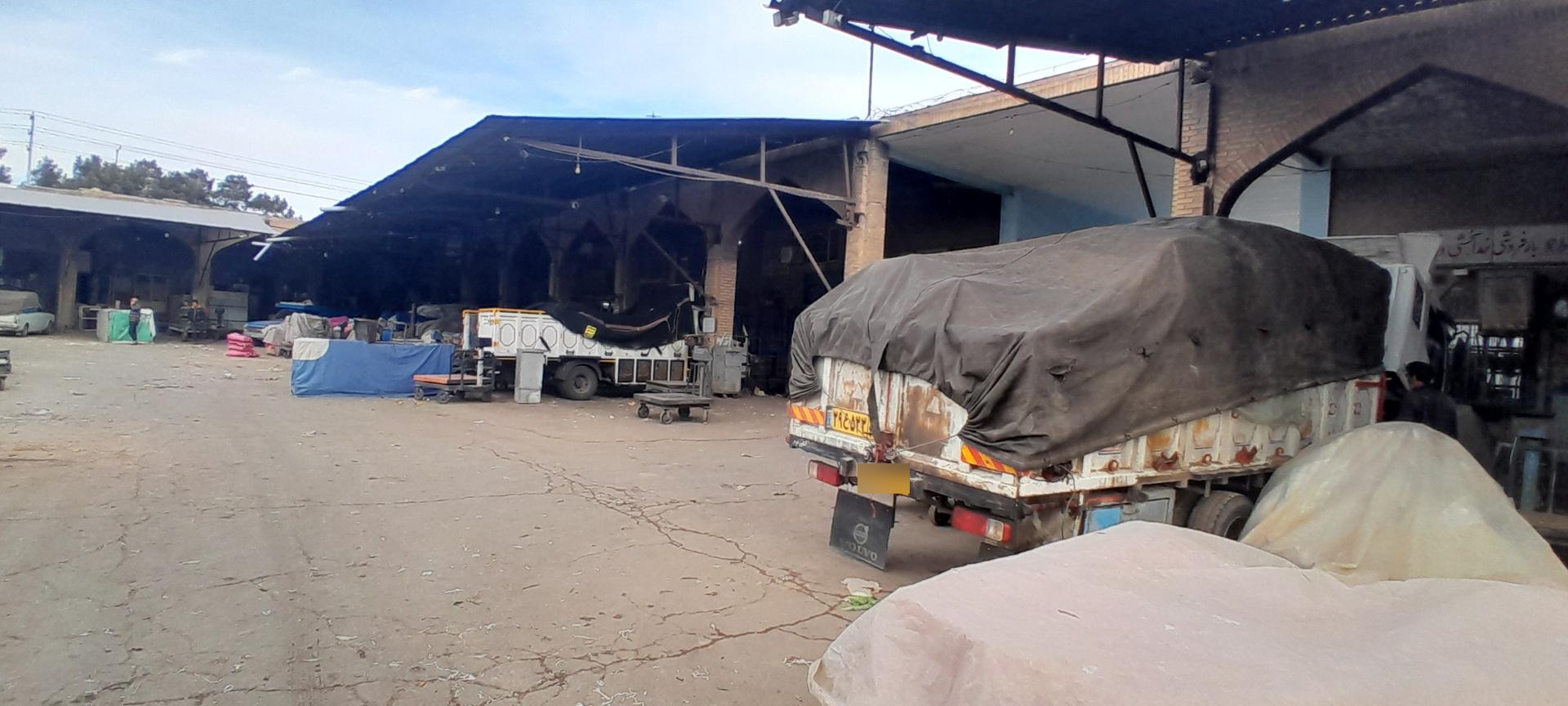 عکس میدان میوه و تره بار