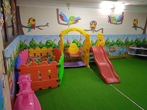 مهد و پیش دبستانی قاصدک 