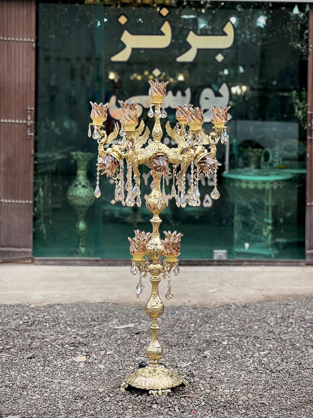 عکس برنز یوسفی