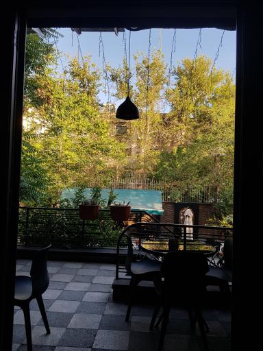 عکس عمارت دیمورا