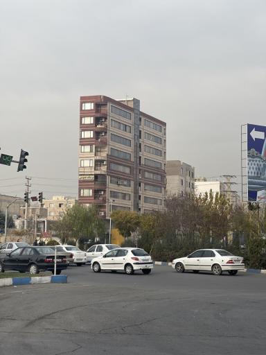 عکس برج البرز کمال شهر