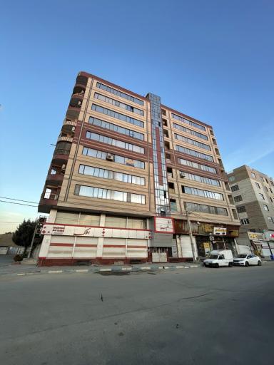 عکس برج البرز کمال شهر