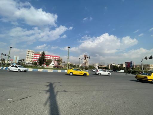 عکس برج البرز کمال شهر