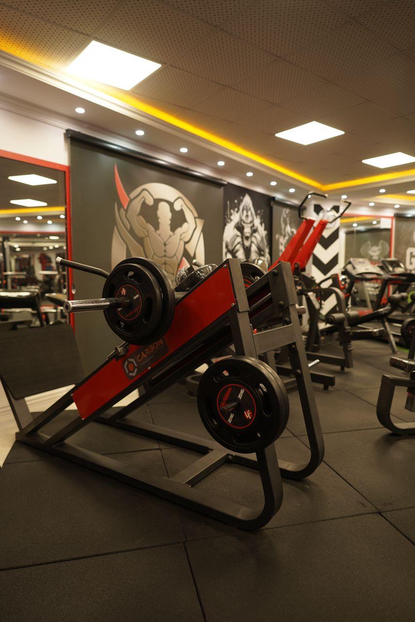 عکس باشگاه بدنسازی اورال