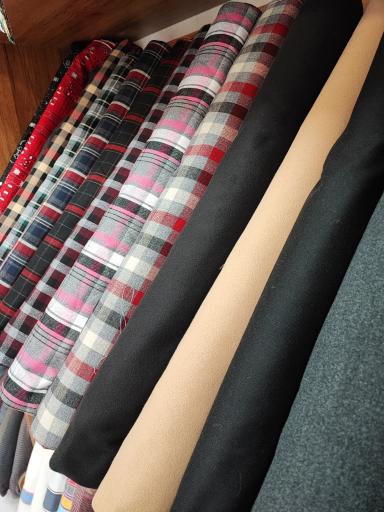 عکس پارچه سرا و لوازم مسافرتی فاطمی نسب