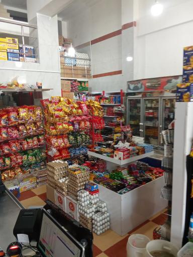 عکس هایپر مارکت مقدم