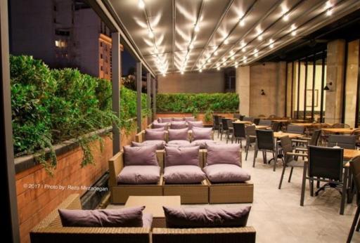 عکس کافه رستوران تیوان