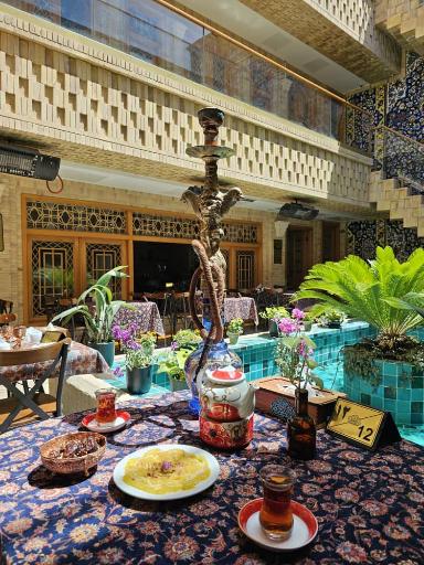 عکس بوتیک هتل سنتی ماه گیسو