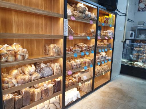 عکس نان و شیرینی روزانه