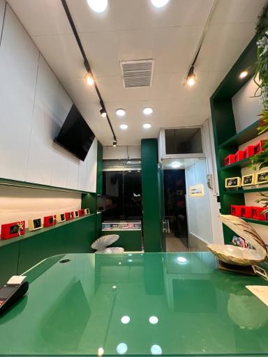 عکس فروشگاه آویدو