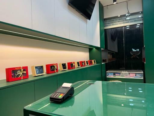 عکس فروشگاه آویدو