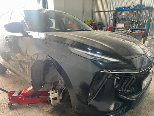 عکس تعمیرگاه خودرو چینی ایرانیان