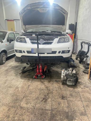 عکس تعمیرگاه خودرو چینی ایرانیان