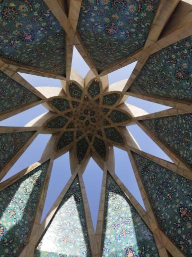 عکس آرامگاه حکیم عمر خیام نیشابوری
