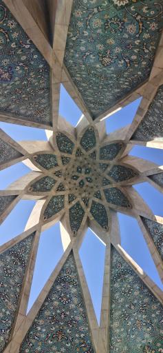 عکس آرامگاه حکیم عمر خیام نیشابوری