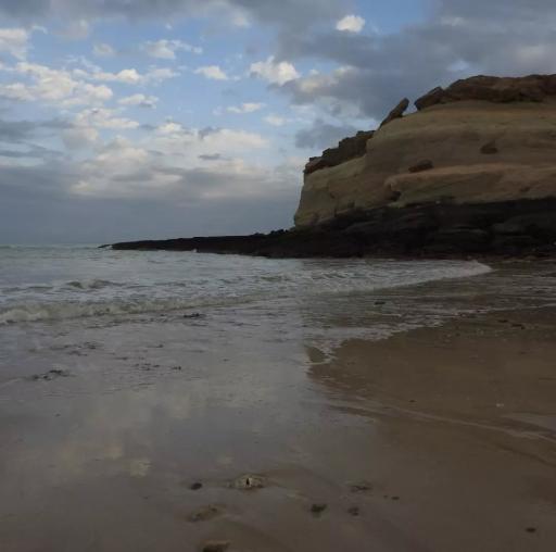 عکس ساحل ناز