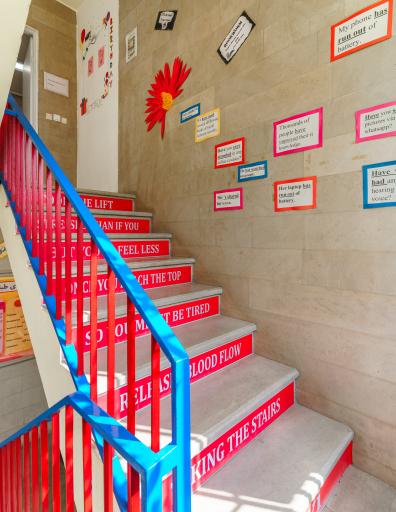 عکس متوسطه‌‌ اول دخترانه‌ علوی (شعبه‌ آریاشهر منطقه 5)